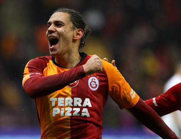 Taylan Antalyalı performansıyla göz doldurdu