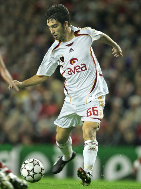 Arda Turan'ın formaları basılıyor