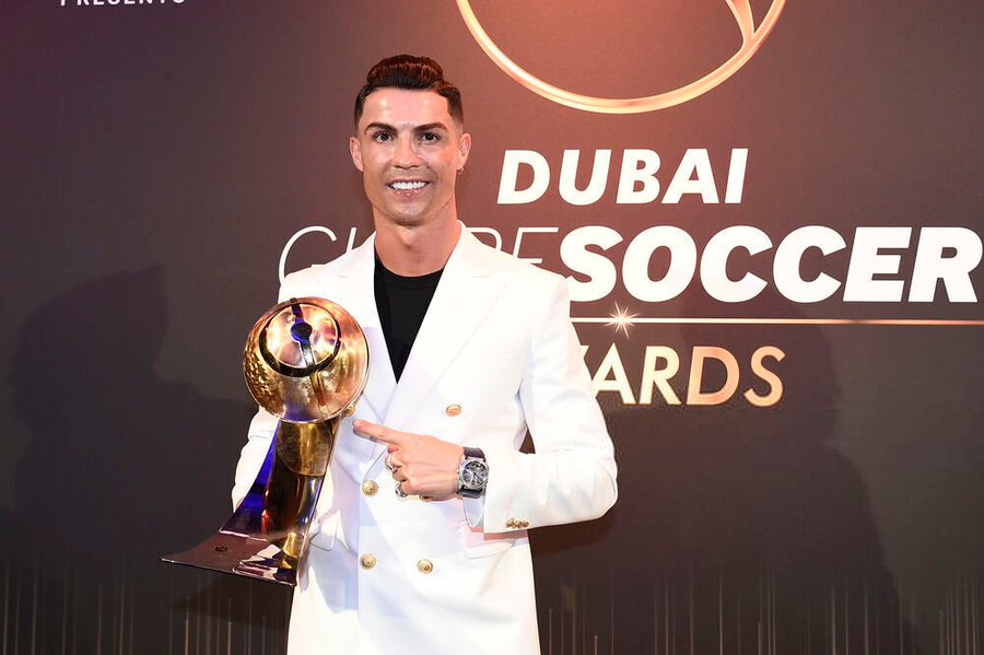 Ronaldo'nun yeni saç stili