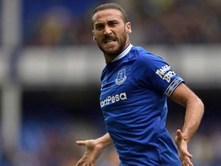 Cenk Tosun'u isteyen takımlar