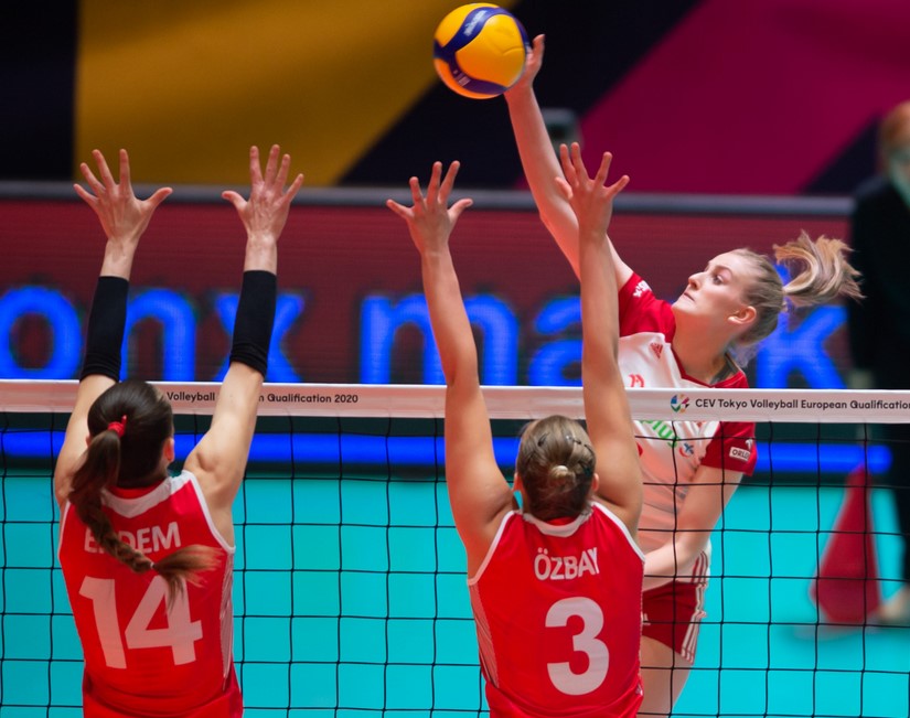 Filenin Sultanları Avrupa'da finale çıktı