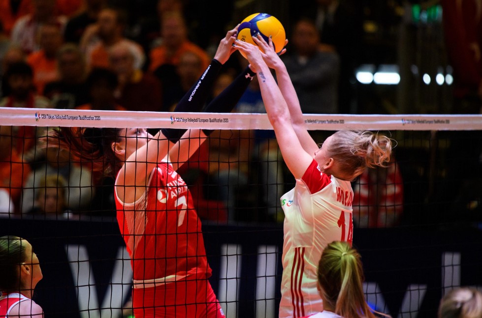 Filenin Sultanları Avrupa'da finale çıktı