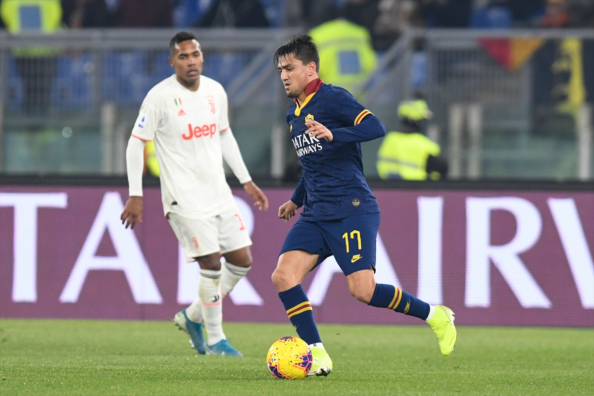 a Juventus Roma'yı yenerek liderlik koltuğuna oturdu