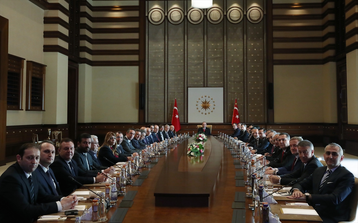 a Cumhurbaşkanı Erdoğan kulüp başkanlarını kabul etti