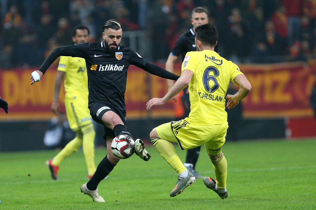 a Fenerbahçe Kayserispor'la yenişemedi