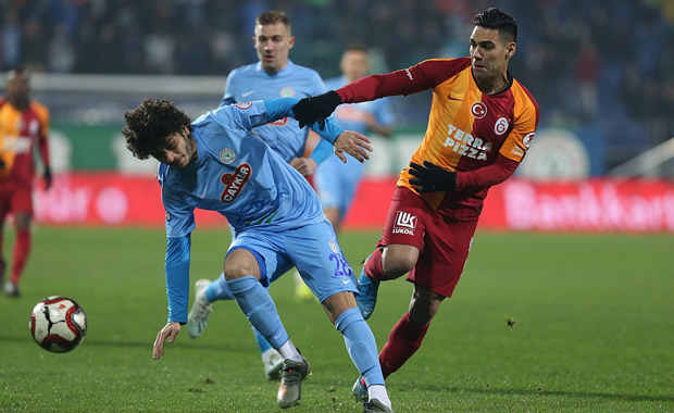 Galatasaray Rize'den avantajlı döndü
