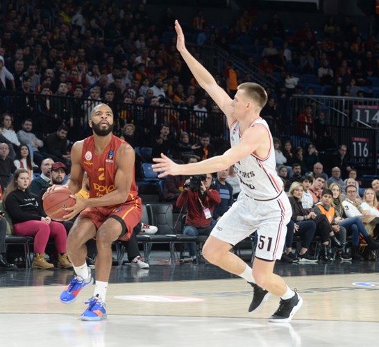 Galatasaray Avrupa Kupası'nda Rytas'a yenildi