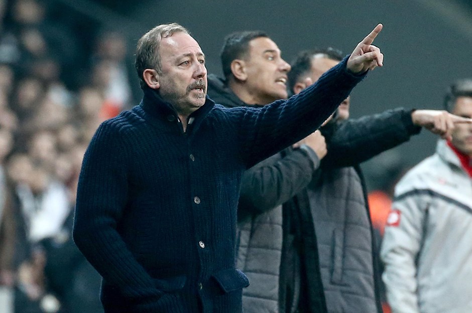 Sergen Yalçın, Yılmaz Vural'ı geçti