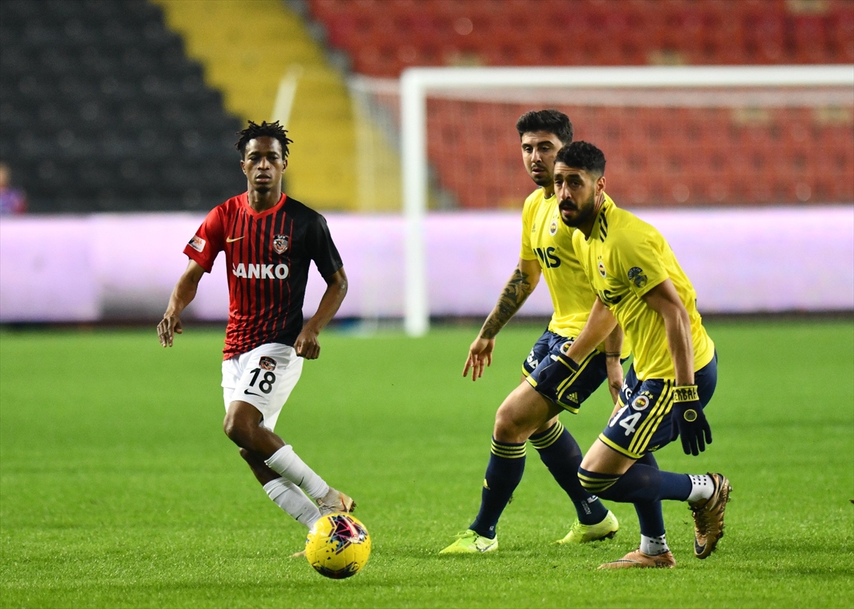 a Fenerbahçe 3 puanla döndü