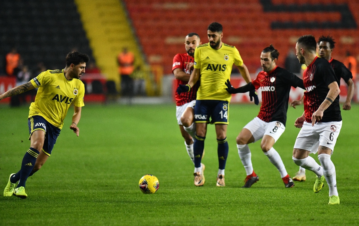 a Fenerbahçe 3 puanla döndü
