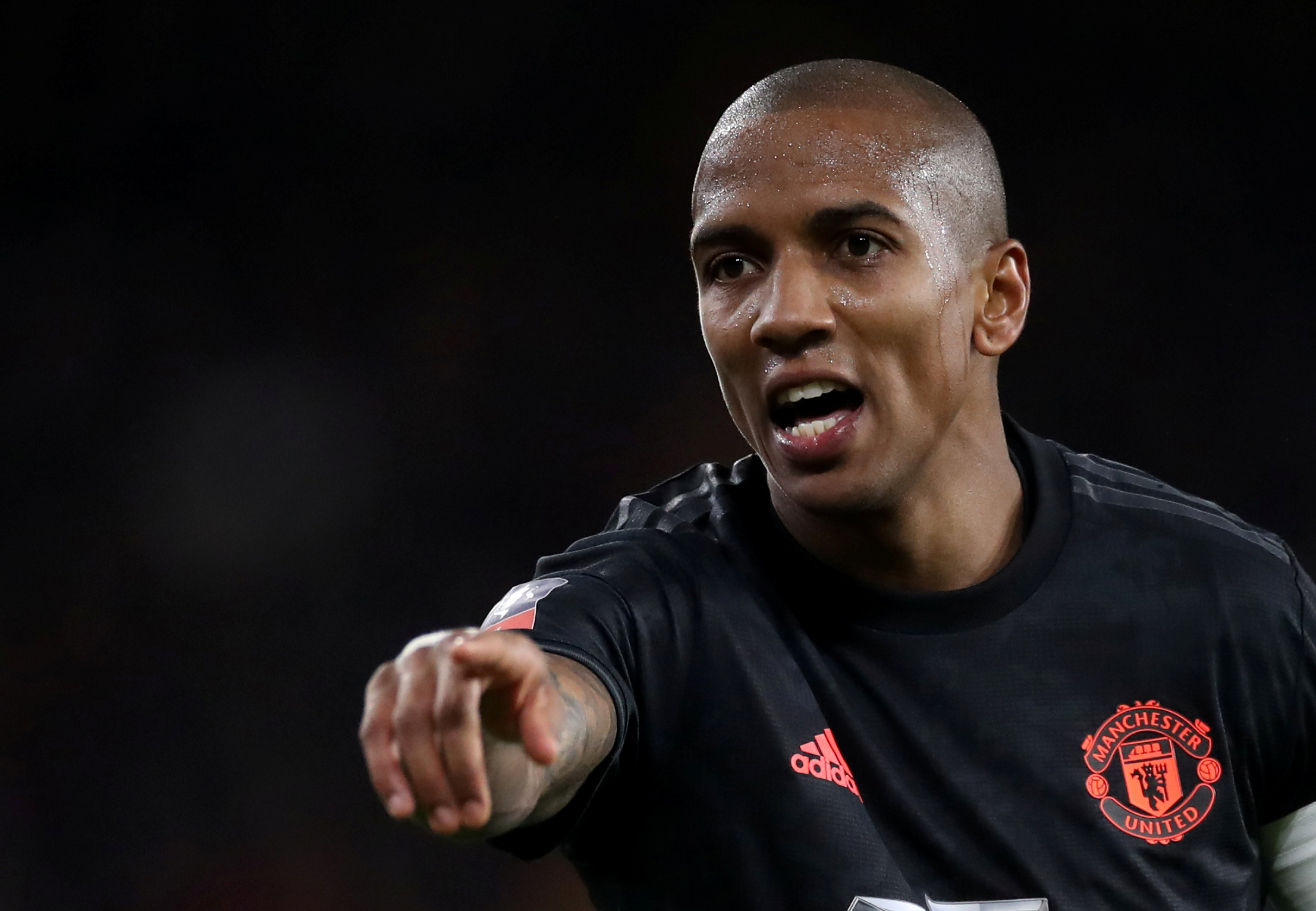 Inter, Ashley Young'ı ManU'dan kiraladı