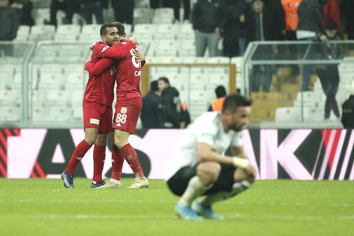 a Abdullah Avcı taraftarlardan özür diledi