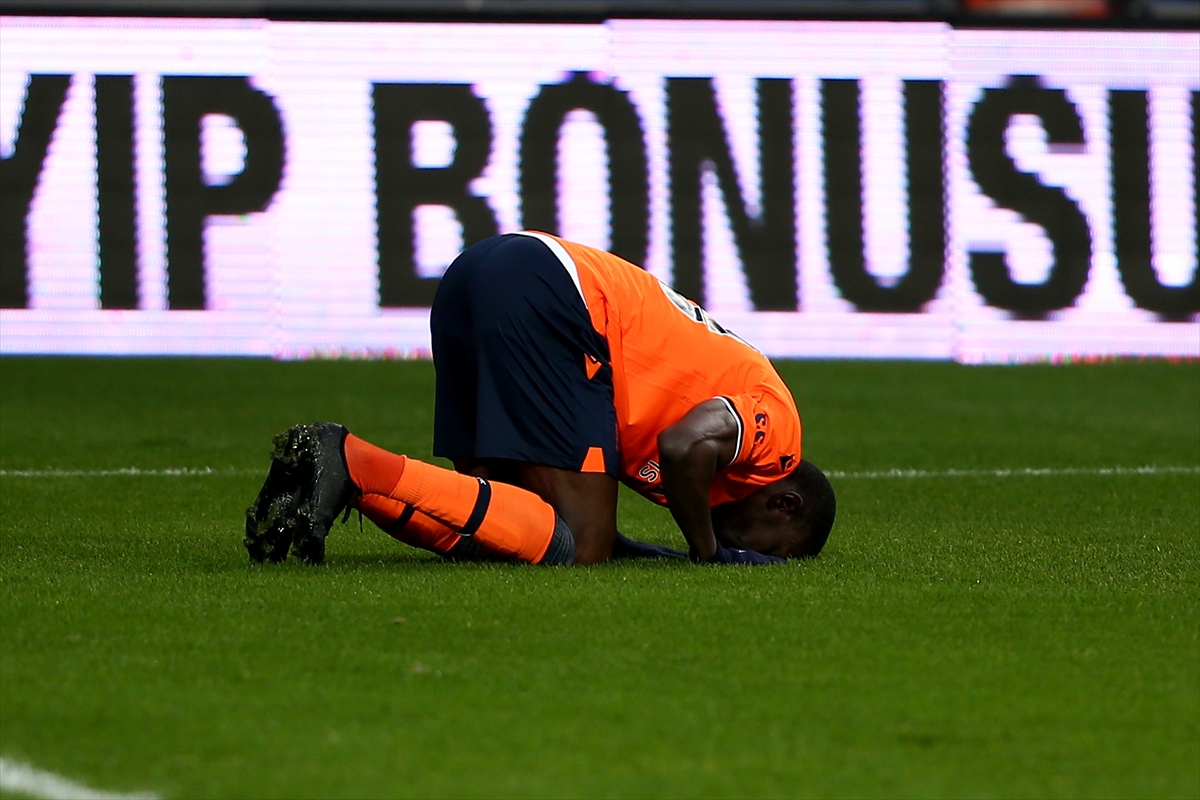 Okan Buruk'tan Vedat Muriç'e gönderme