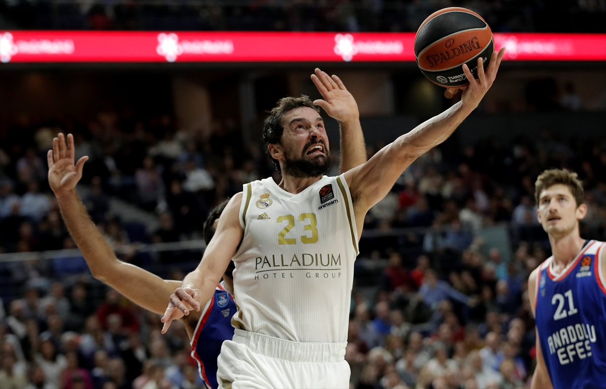 a Anadolu Efes, Avrupa Ligi'nde Real Madrid'i yendi