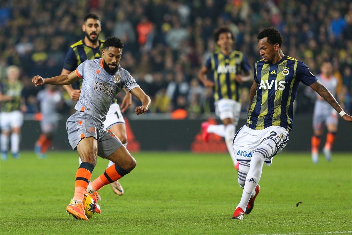 Fenerbahçe Başakşehir'i mağlup etti