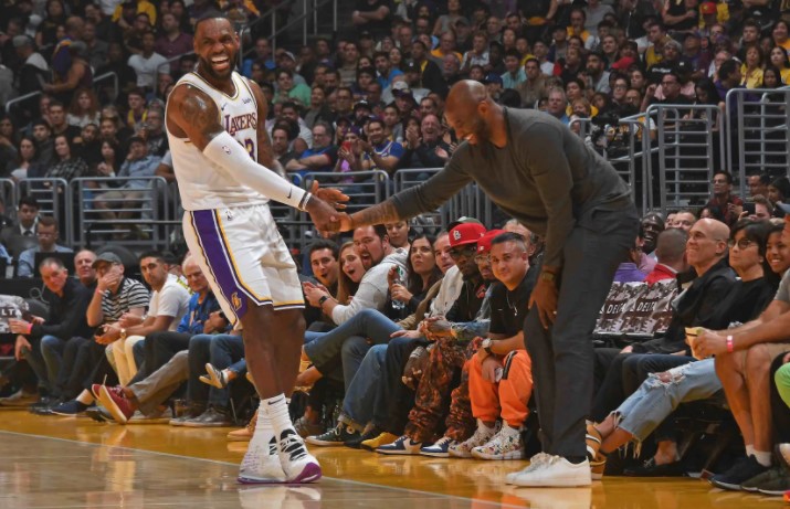 Kobe Bryant'ın ölümü LeBron James'i ağlattı