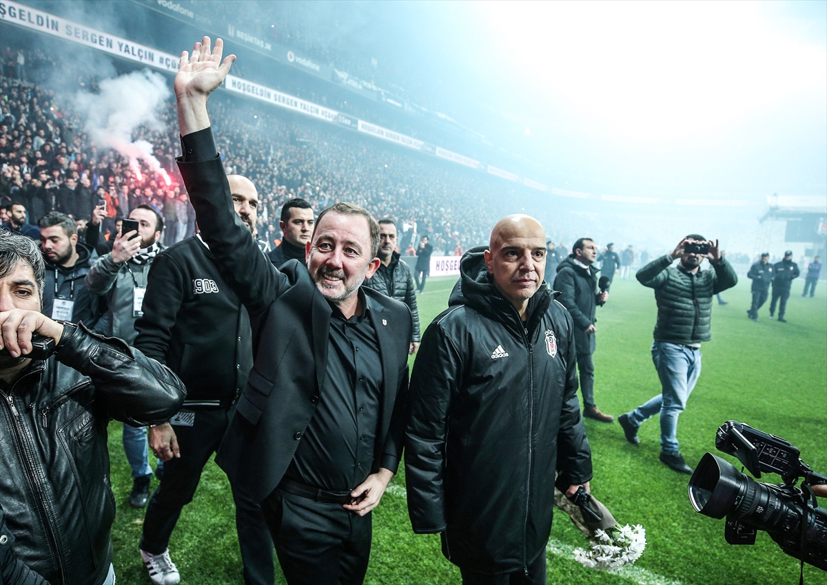 a Sergen Yalçın için imza töreni düzenlendi