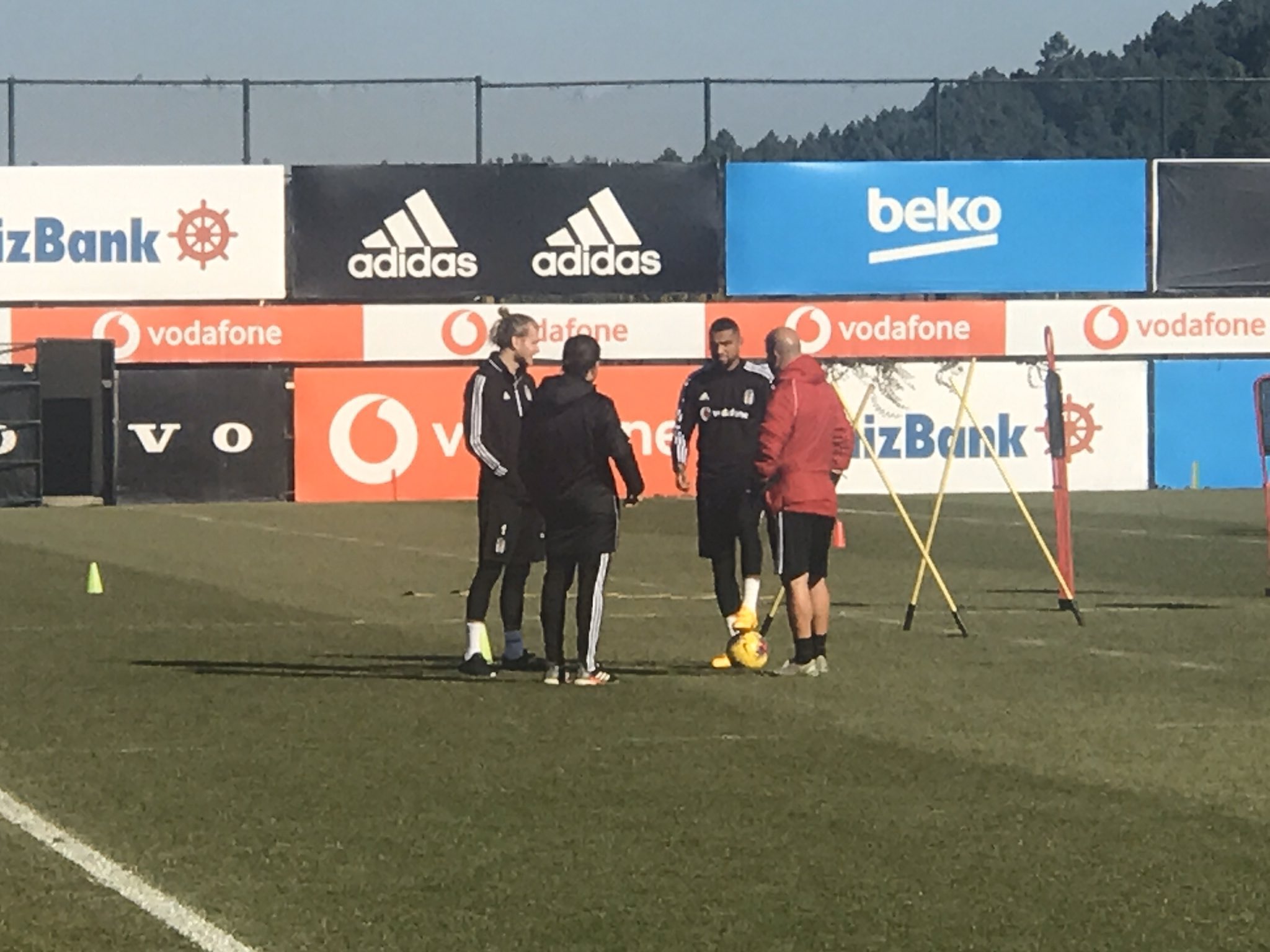 Yeni transfer Boateng antrenmanda