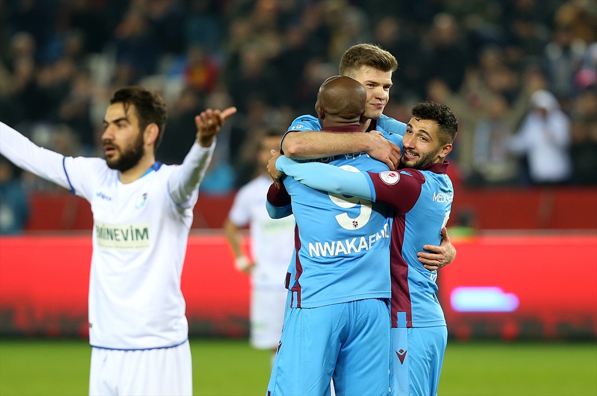 Trabzonspor,  Erzurum BB'yi 5-0 yendi