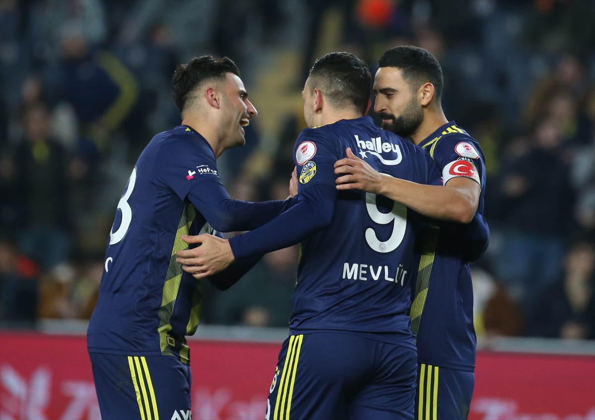 Fenerbahçe, Ziraat Kupası'nda yarı finale çıktı