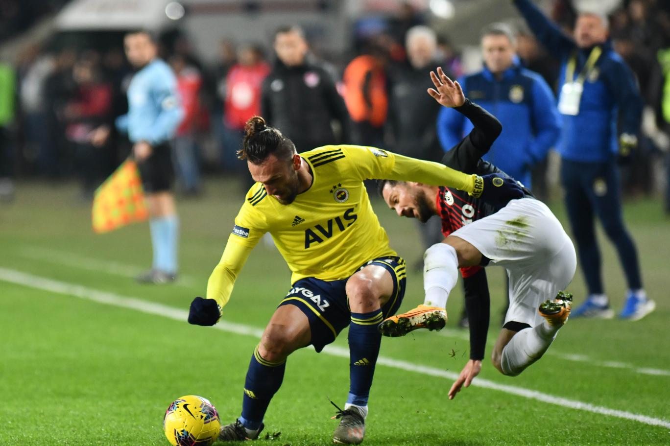 TFF, sarı kart cezası kuralında değişikliğe gidiyor