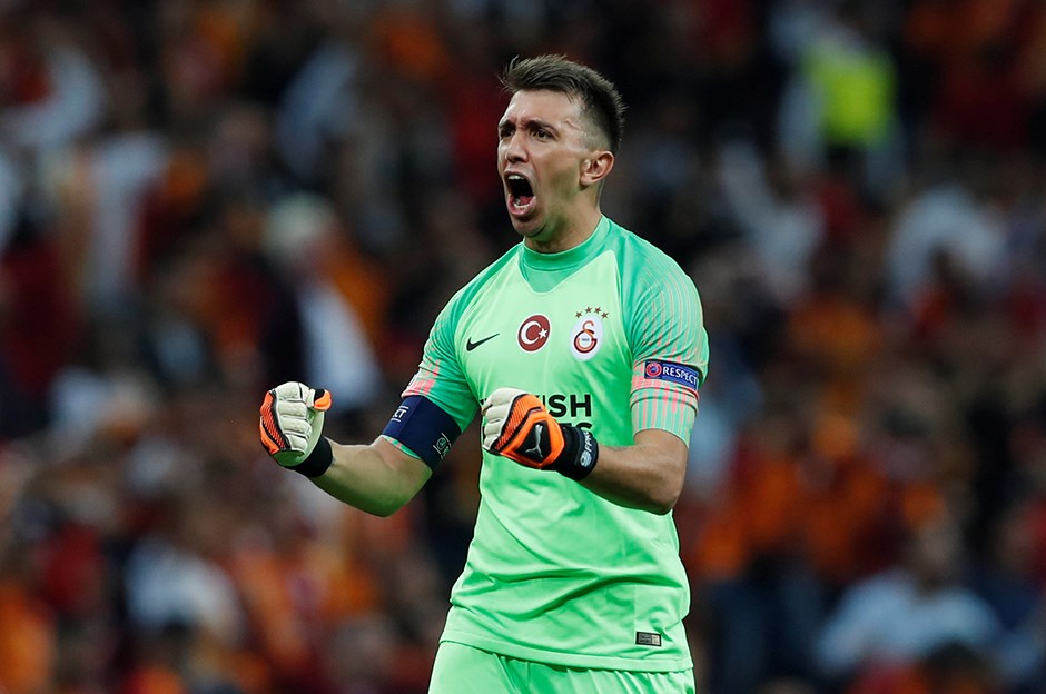 Muslera'nın sözleşmesi uzatılıyor