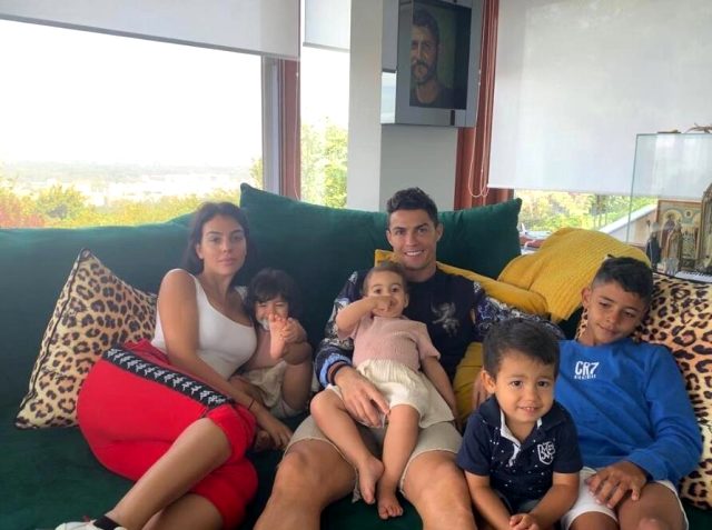 Ronaldo'dan sevgilisine haftada 105 bin dolar