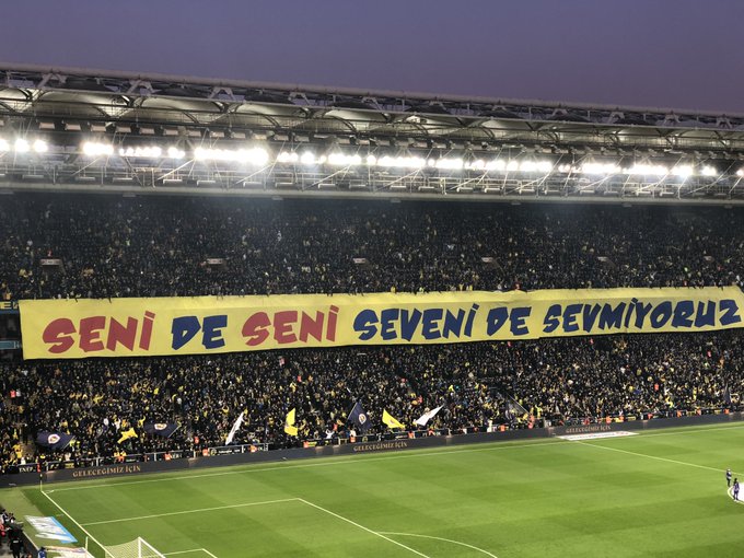 Fenerbahçe'den pankart savunması