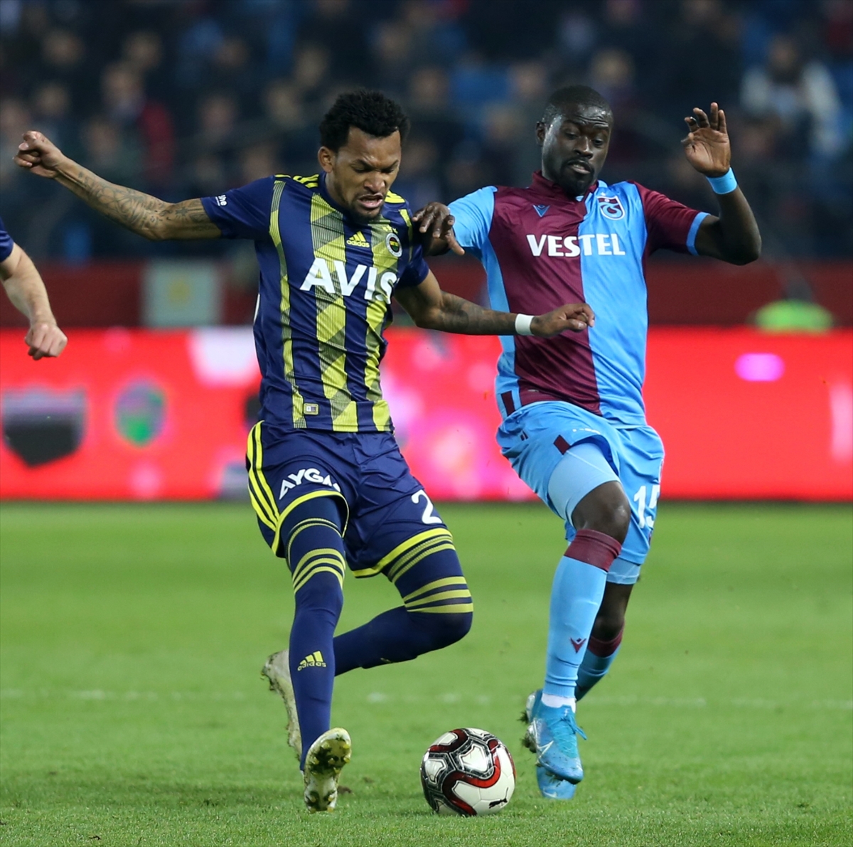 Trabzonspor, ikinci maç için avantajı kaptı