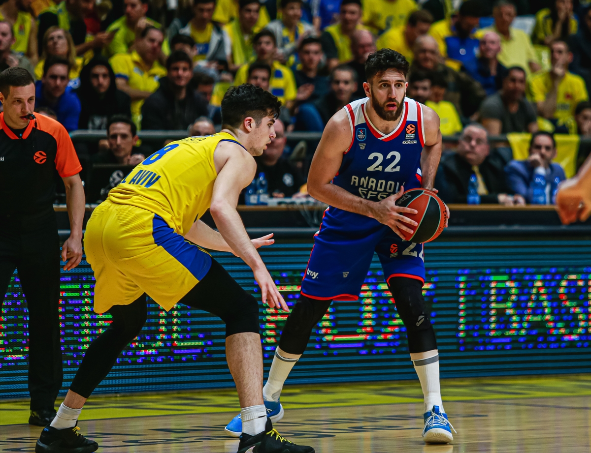 a Anadolu Efes Avrupa'da 11 maç sonra kaybetti