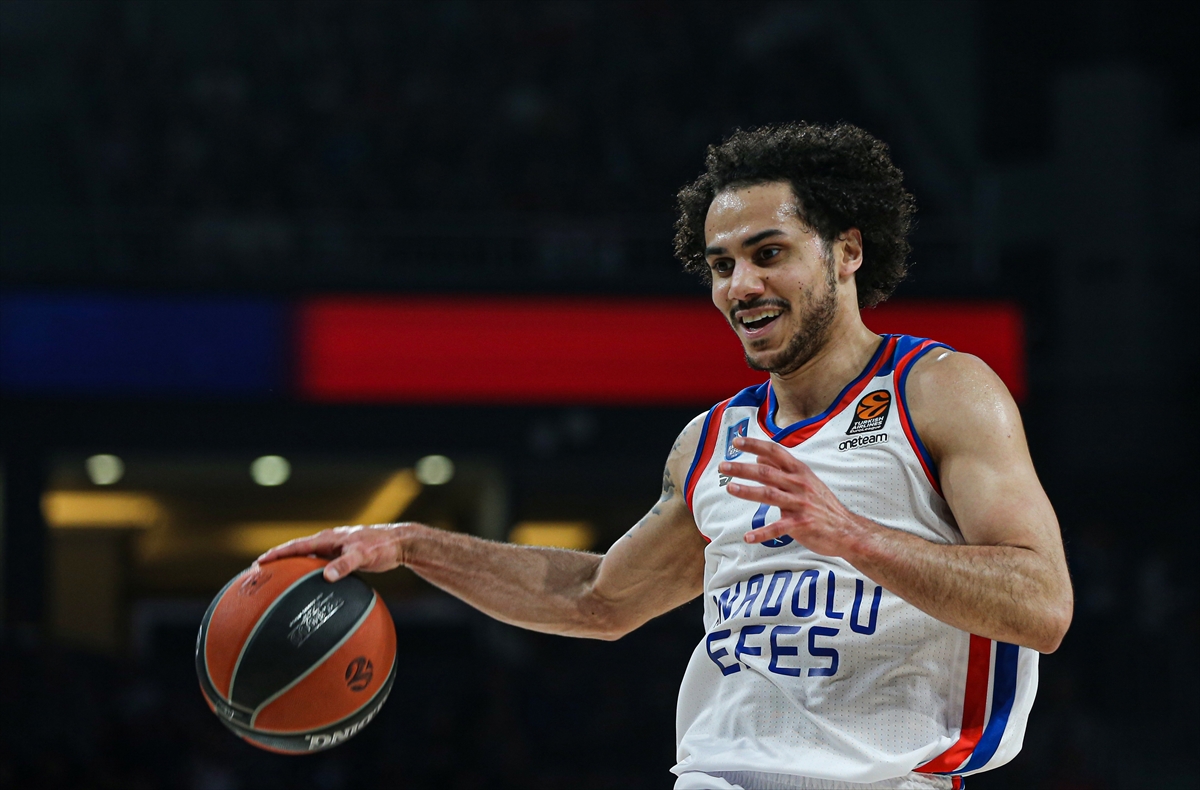 a Anadolu Efes, Olympiakos'a şans vermedi