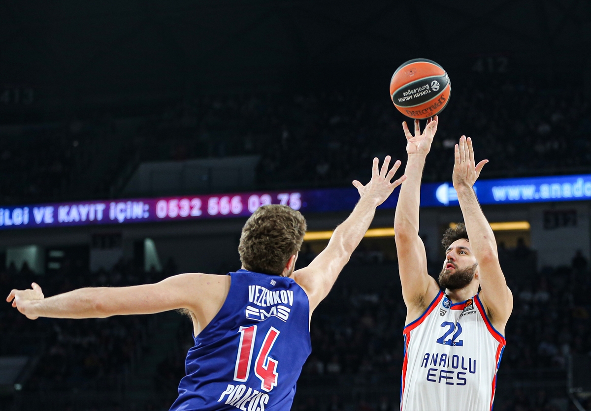 a Anadolu Efes, Olympiakos'a şans vermedi