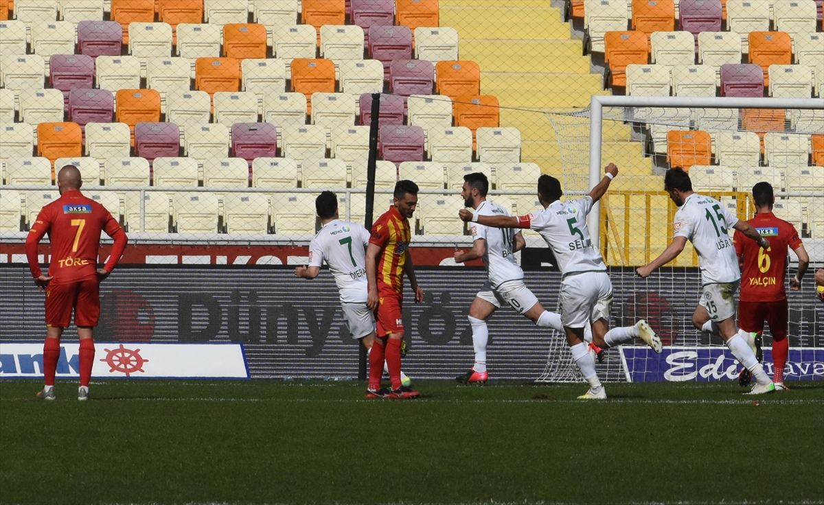 Yeni Malatyaspor'la Konyaspor 1 puanı paylaştı