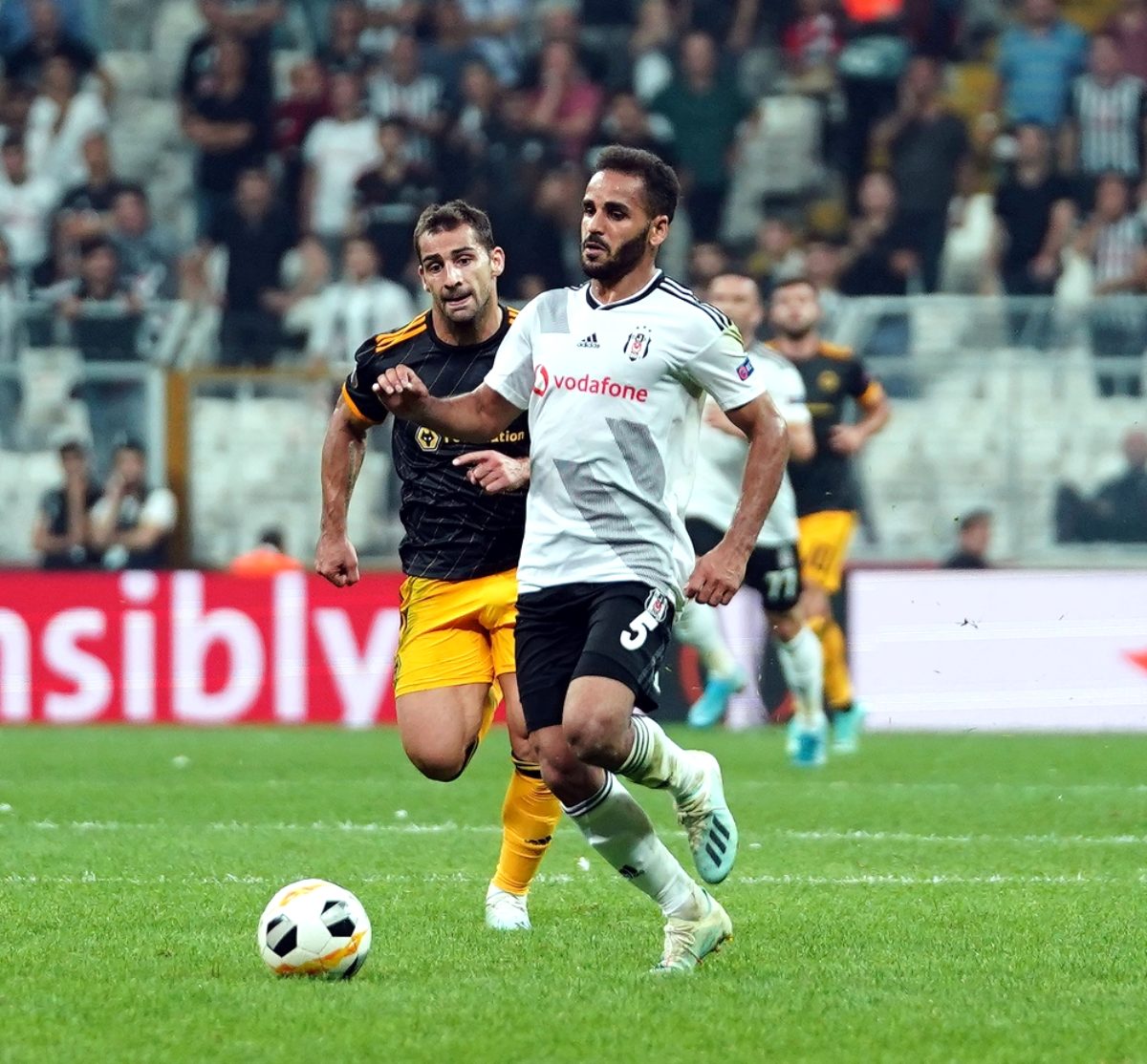 Douglas'ın Beşiktaş'a faturası ağır oldu