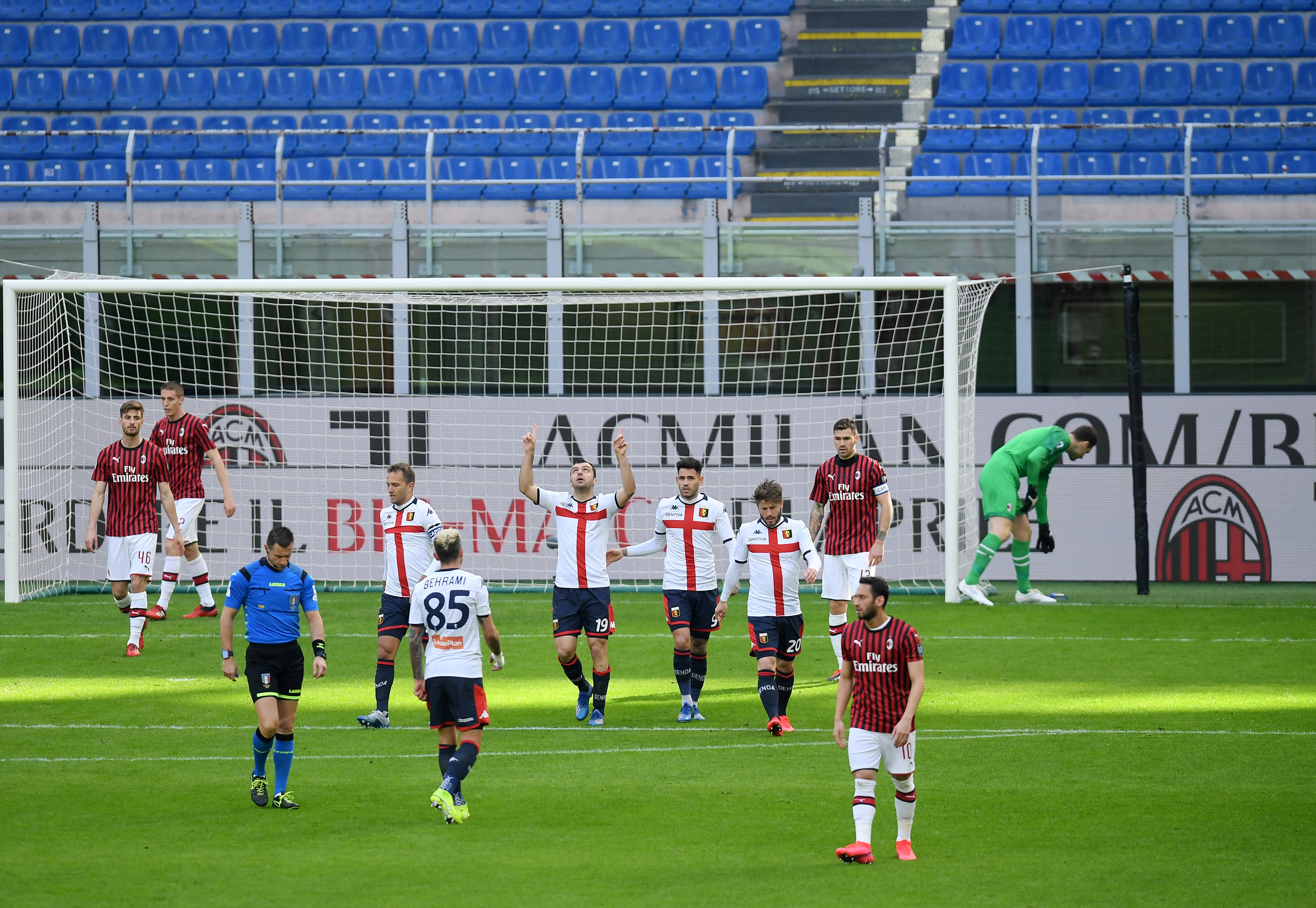 Juventus, sahasında Inter'i yenerek yeniden zirveye çıktı