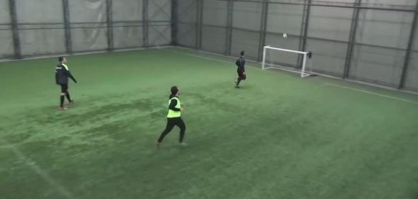 Arda Turan halı sahada görüntülendi