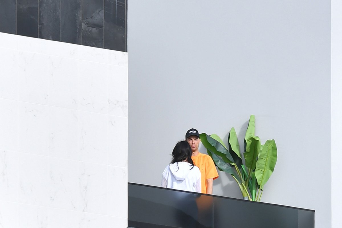 Ronaldo kendisini eve kapattı