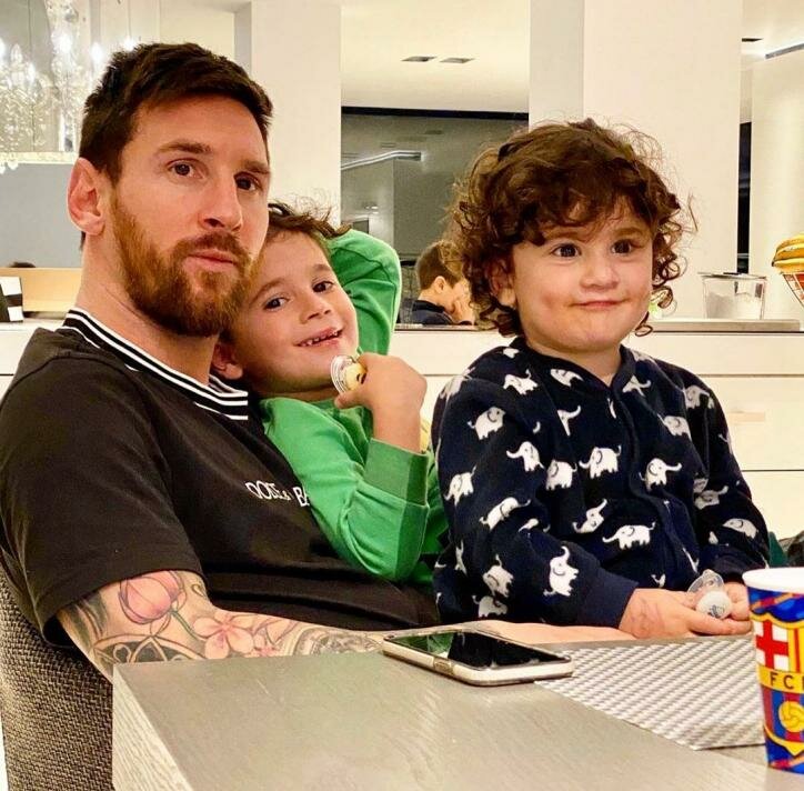 Messi çocuklarıyla vakit geçiriyor
