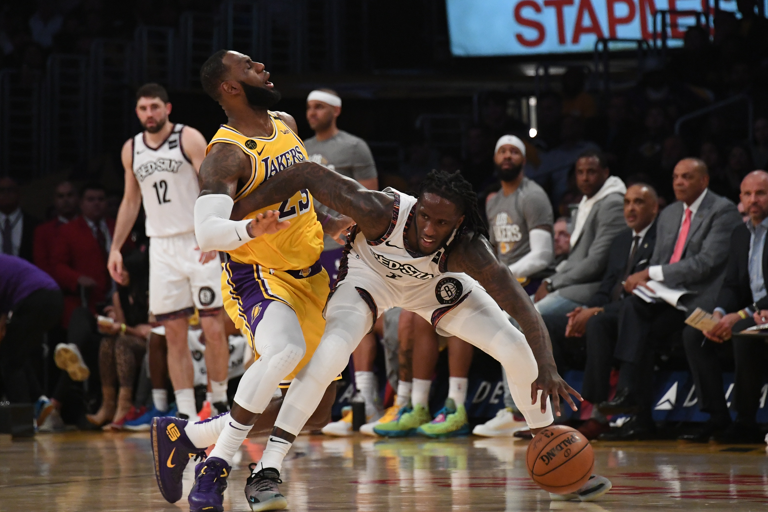 r NBA oyuncuları arasında koronavirüs vakaları artıyor