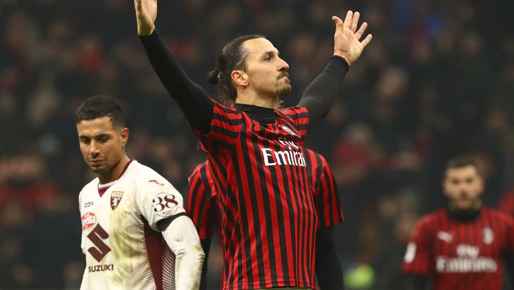 İbrahimovic Milan'dan ayrılıyor