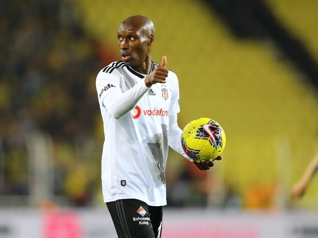 Astım hastası Atiba kendini karantinaya aldı