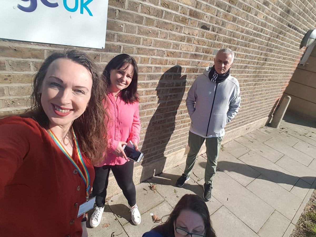 Jose Mourinho'dan yaşlılara örnek yardım