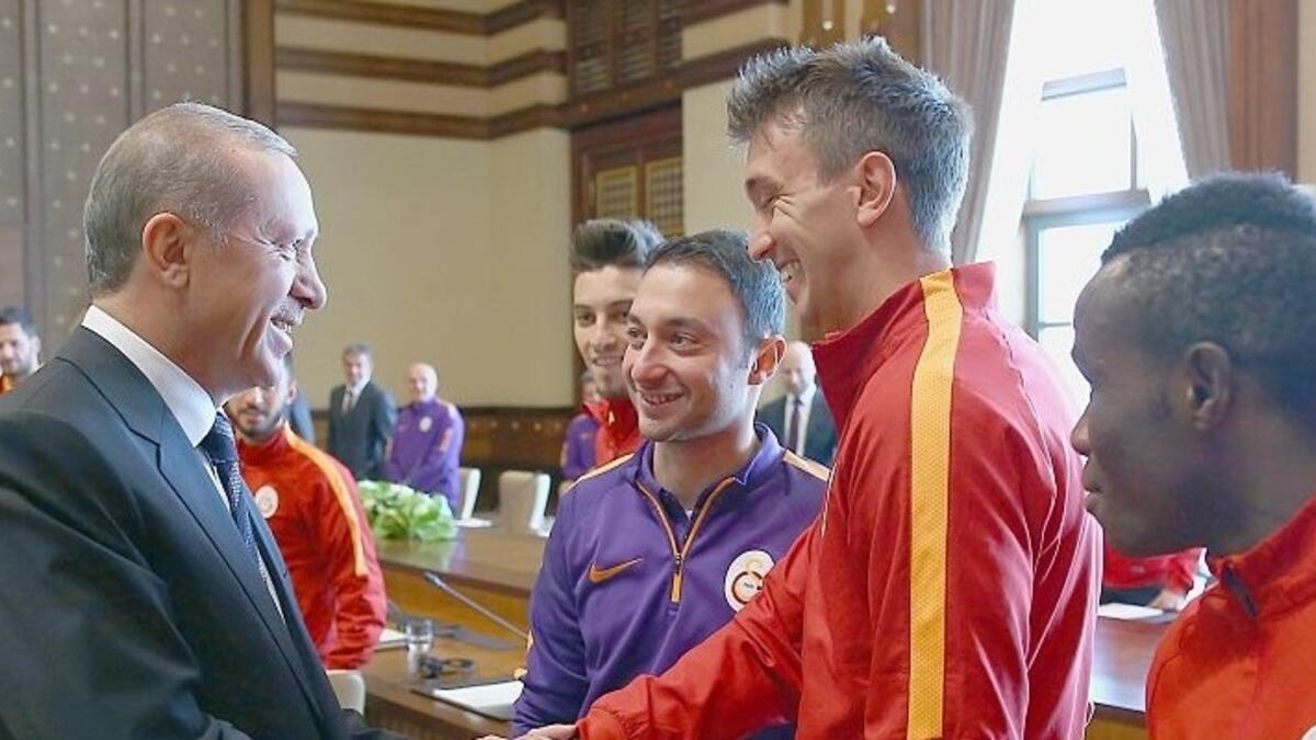 Muslera'dan Erdoğan'a koronavirüs eleştirisi