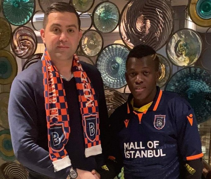 Başakşehir, 'sosyal mesafe kuralını' önemsemedi