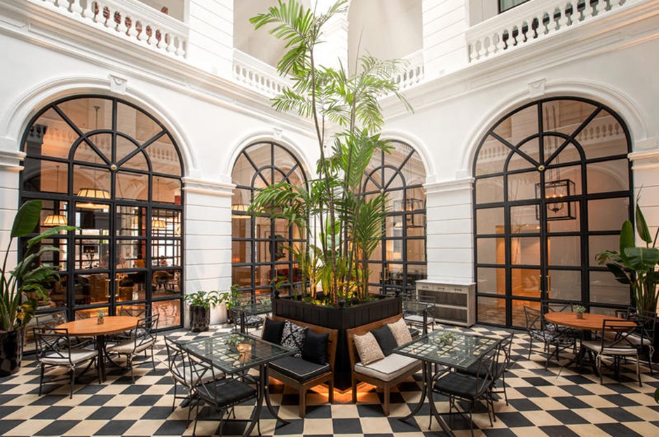 Ronaldinho'nun kral dairesindeki ev hapsi