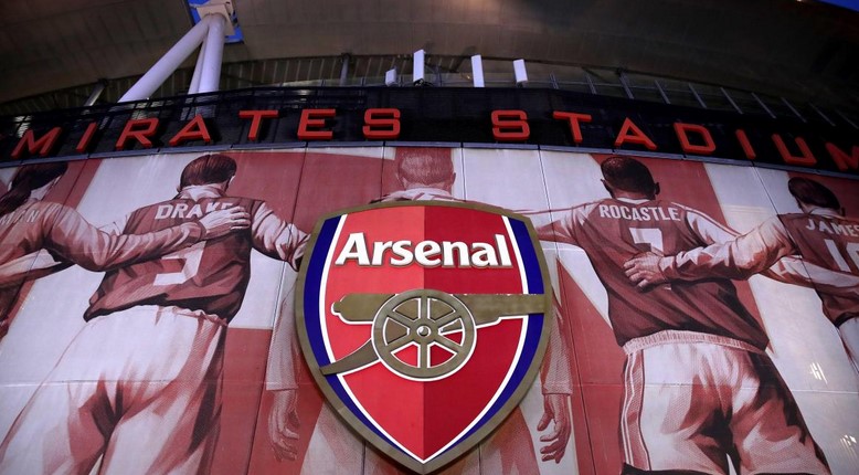 Arsenal, 15 tonluk yardım malzemesi bağışladı
