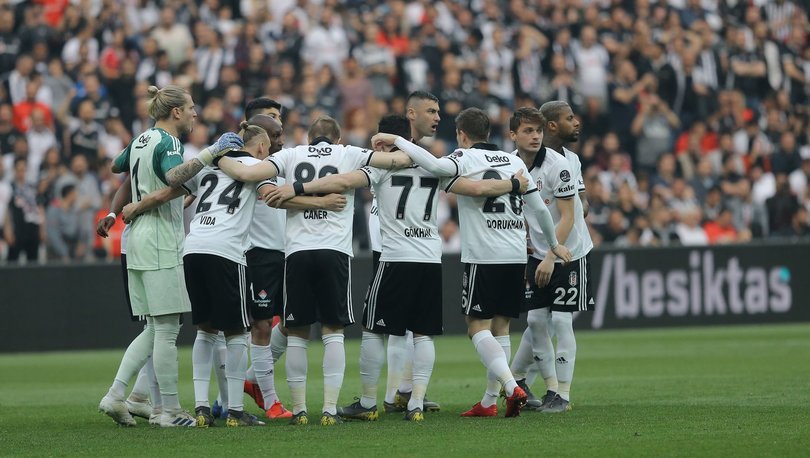 Beşiktaşlı futbolcular birikmiş alacaklarını istiyor