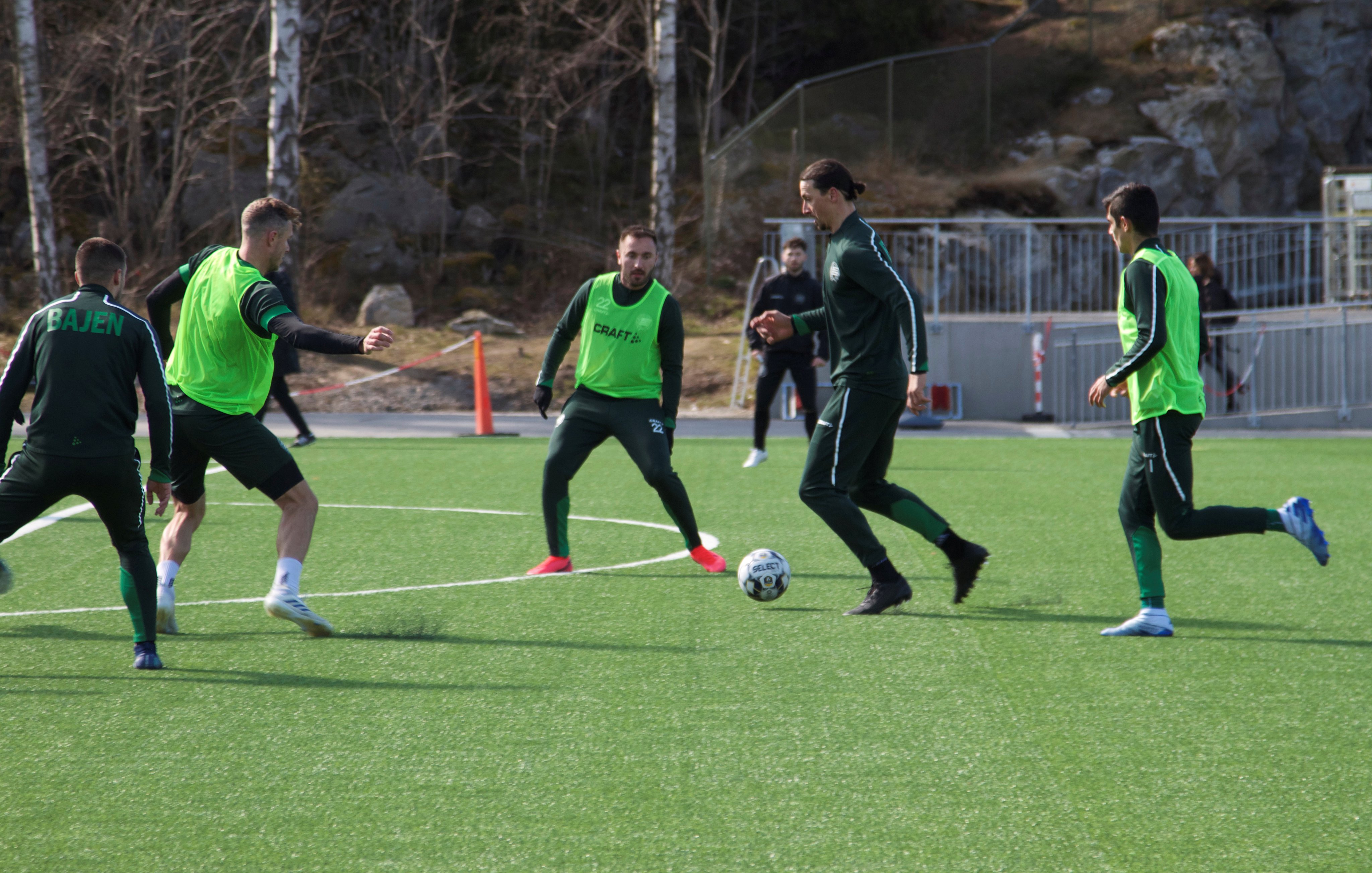 İbrahimovic çalışmalarını sürdürüyor