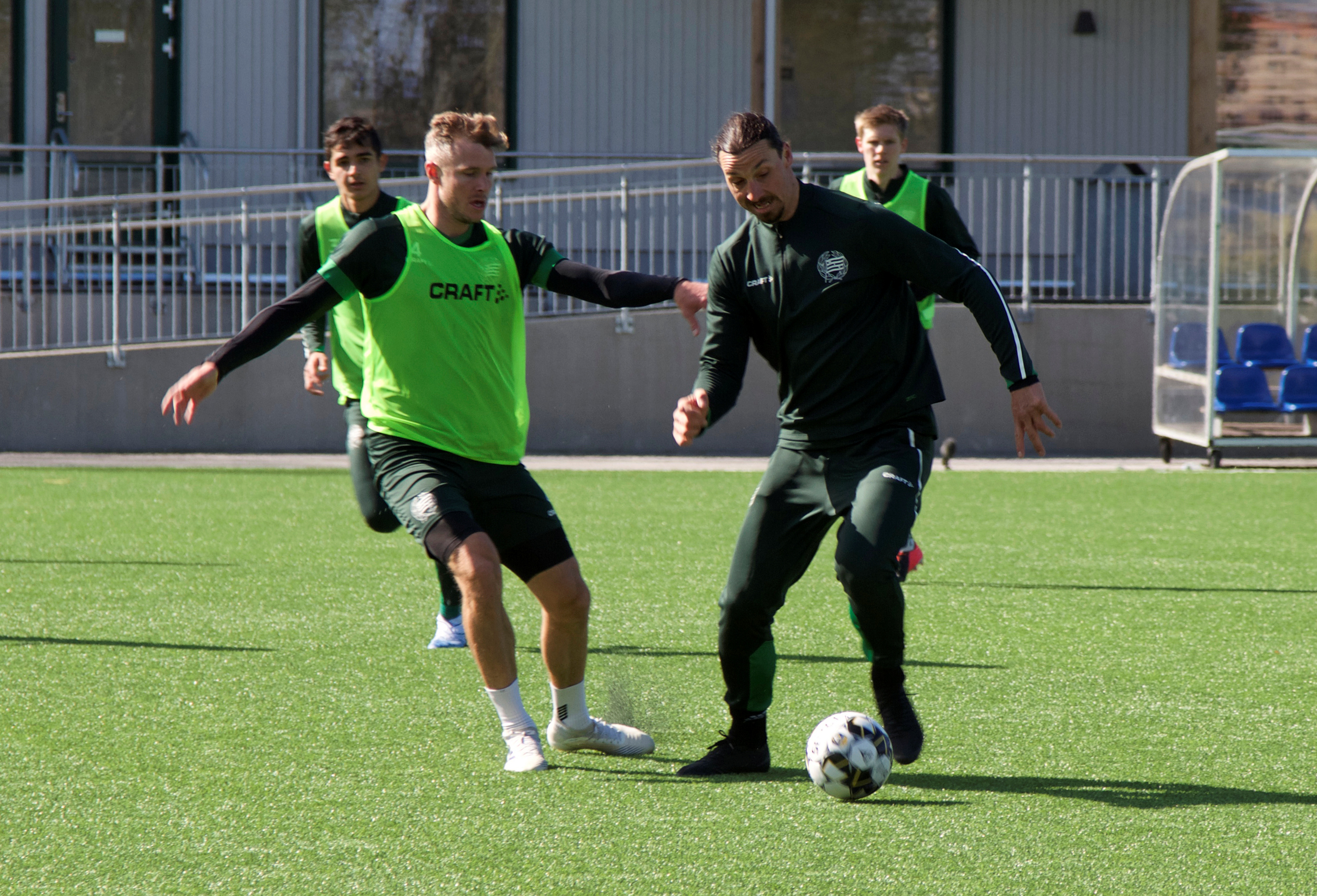 İbrahimovic çalışmalarını sürdürüyor