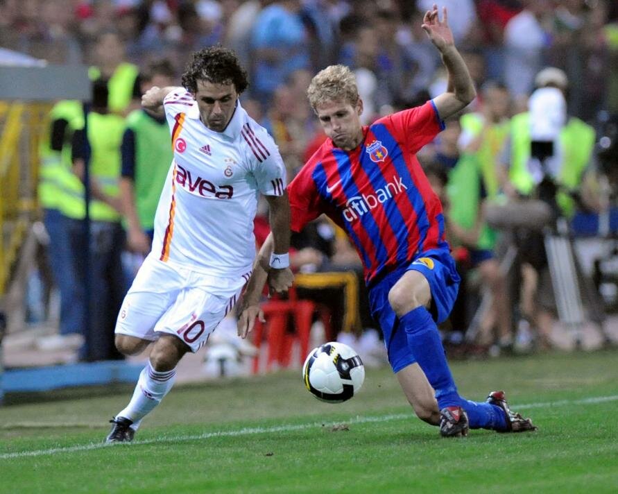 Galatasaray'ı eledikleri için kilise yaptırdı